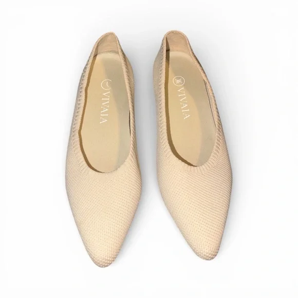 VIVAIA Women's Beige Flats - Picture 1 of 3